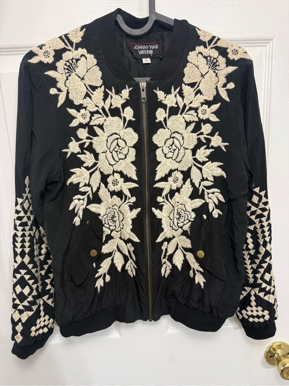 Johnny Was Workshop Black 100% Silk Embroidered Bomber Jacket Size XS - Picture 1 of 9